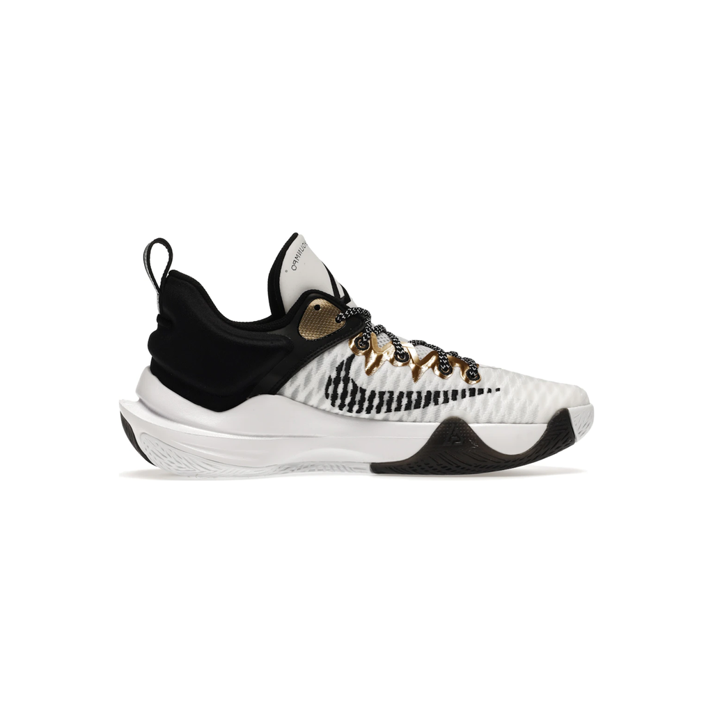 nike_giannis_immortality_championship_translucent_black_sole_1